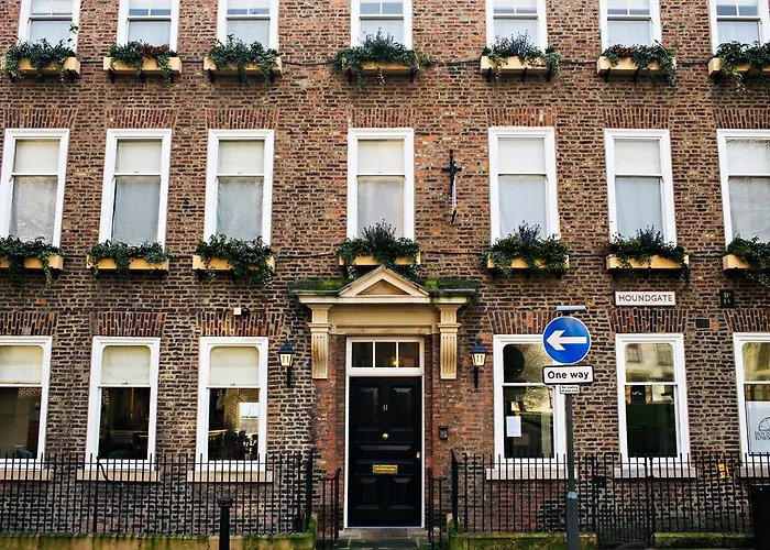Houndgate Townhouse